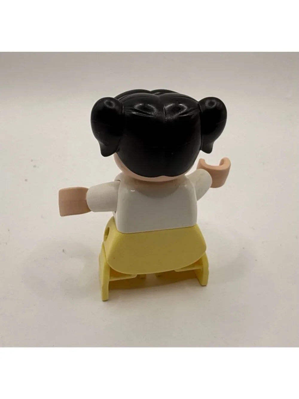 Lego Duplo Girl Asian White Shirt Yellow Pants Pigtails Daughter